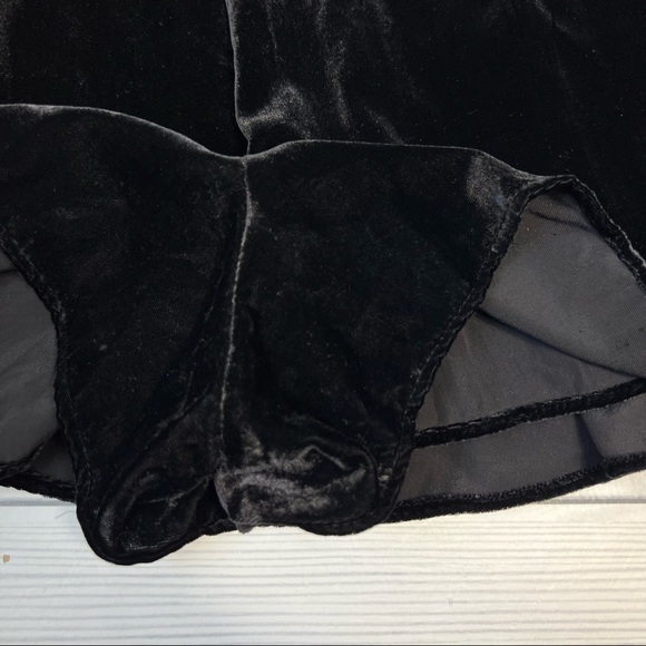 Free People Dance The Night Away black velvet skort size 12 - Picture 8 of 16